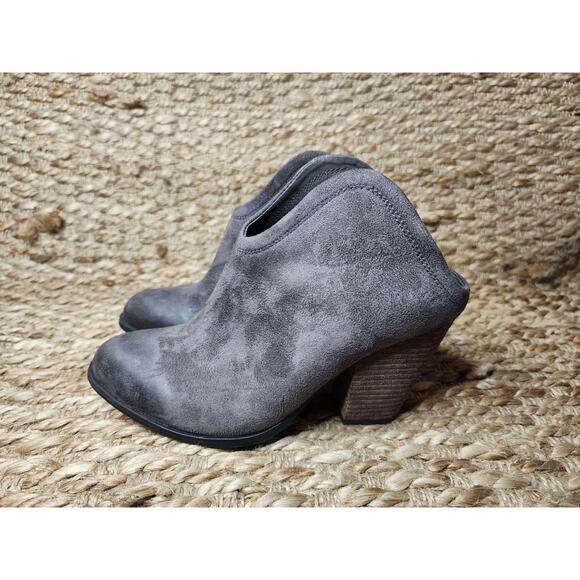 Cato Gray Suede Mule Booties Heeled Ankle Boots Womens Size 7 M - Picture 1 of 11